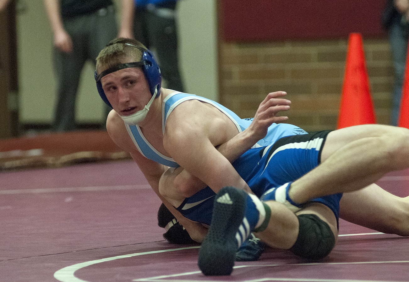 (Brendan Carl | The Daily World) Elma’s Justin Sample works to try and pin Eatonville’s Dominic Johnson.